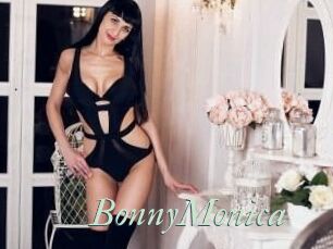 Bonny_Monica