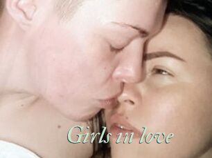 Girls_in_love