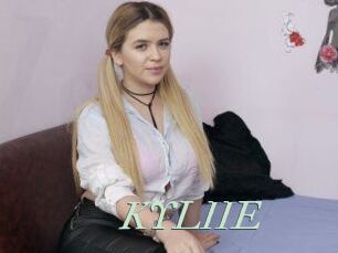 KYLIIE_