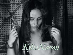 KylieNaomi