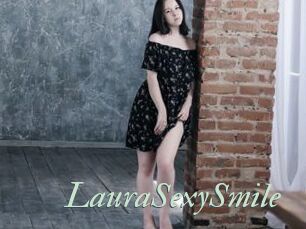 LauraSexySmile