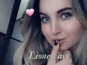 Lioness_arr