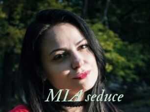 MIA_seduce