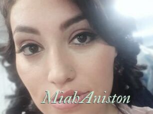 MiahAniston