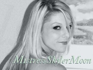 MistressSkylerMoon