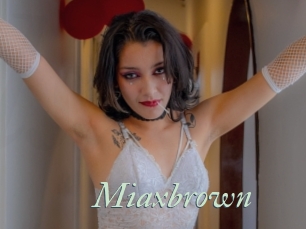 Miaxbrown