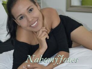 NahomyJones