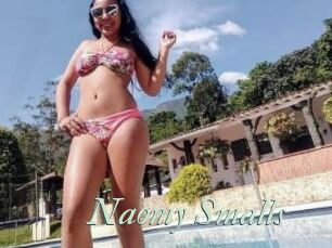 Naomy_Smalls