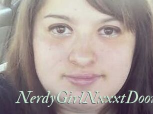 NerdyGirlNxxxtDoor