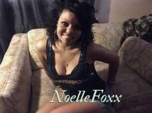 Noelle_Foxx