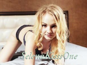 SelenaKisssOne