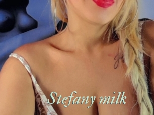 Stefany_milk