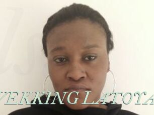 TWEKKING_LATOYA