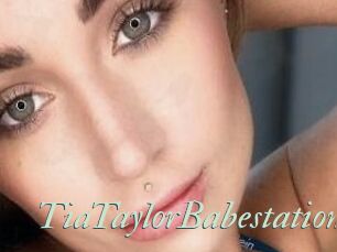 TiaTaylorBabestation