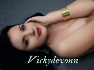 Vickydevonn