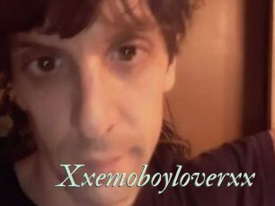 Xxemoboyloverxx